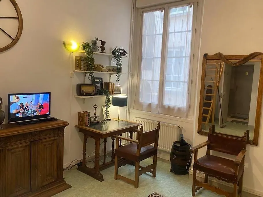 Comme Chez Meme - Lyon Place Bellecour Lägenhet